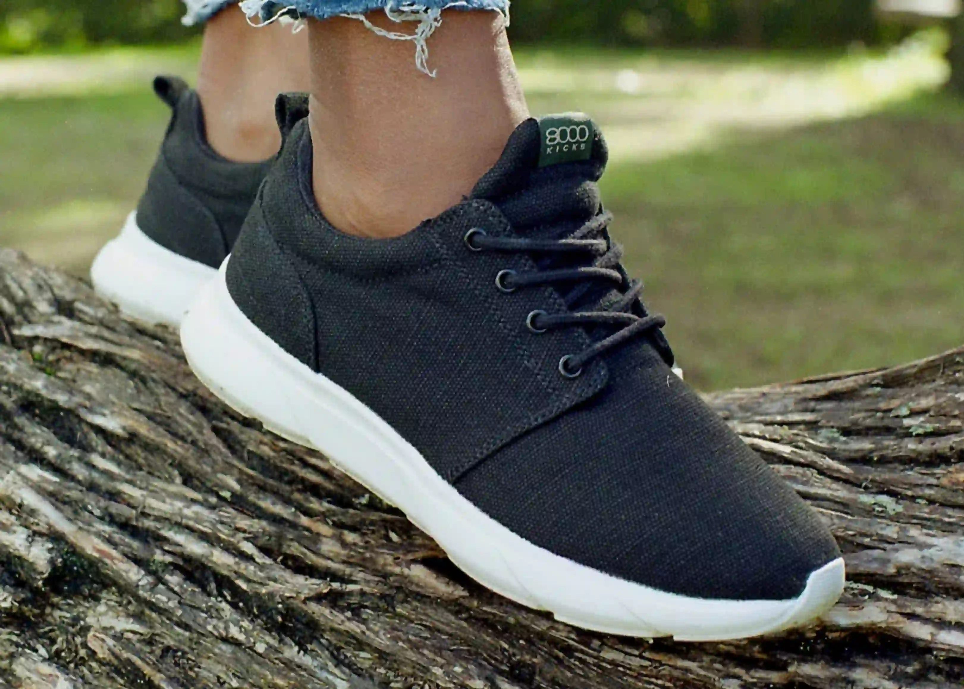 Explorer V2 for Women Black and White - Image 6